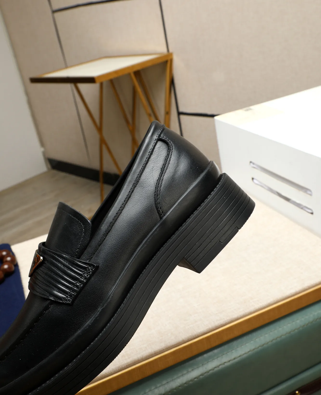 Men's men's shoes 💰540 (water-dyed cow leather) 📛📛PRADA high-end counter's latest formal business leather shoes 👔original and highest quality! Imported from Italy 🇮🇹 first-layer calfskin fabric ➕ cowhide lining Original outsole Formal size: 38➖44 (45 customized)